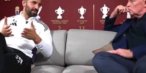 曼联6000万铁腰冬窗或出租马竞!阿莫林对他不满意,可换大英国脚